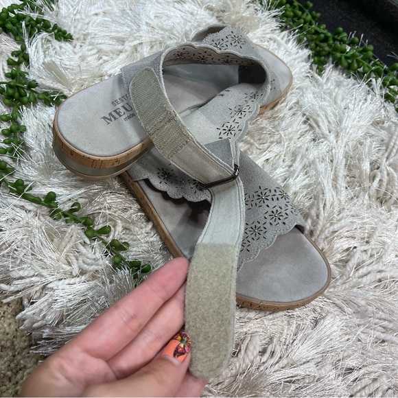-💙2/$40💙Sesto Meucci Made in Italy Grey Suede Velcro Strap Sandals Size 9 - Picture 14 of 16